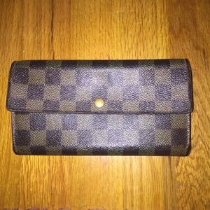 Louis Vuitton Sarah Wallet